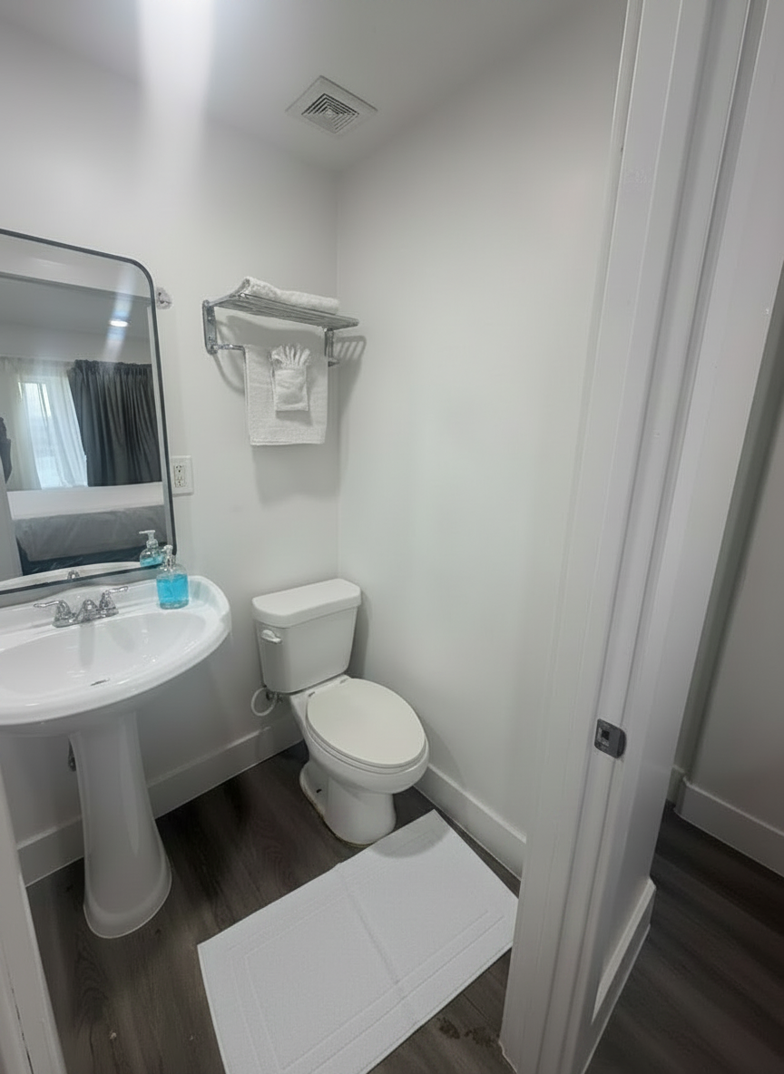 Queen Bathroom